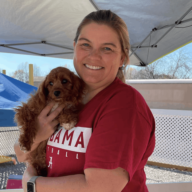 Glückliche Familie mit Nala
